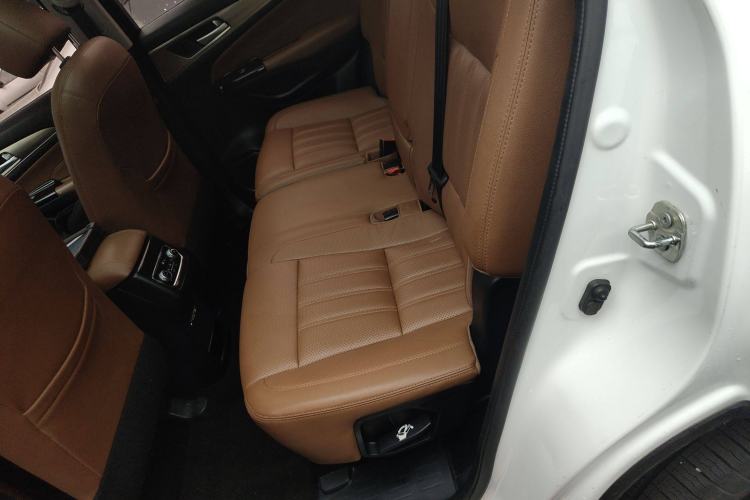 Used CHANGAN CS95 2017 2.0T Two-Wheel Drive Zhitu Edition Left Rear Seat