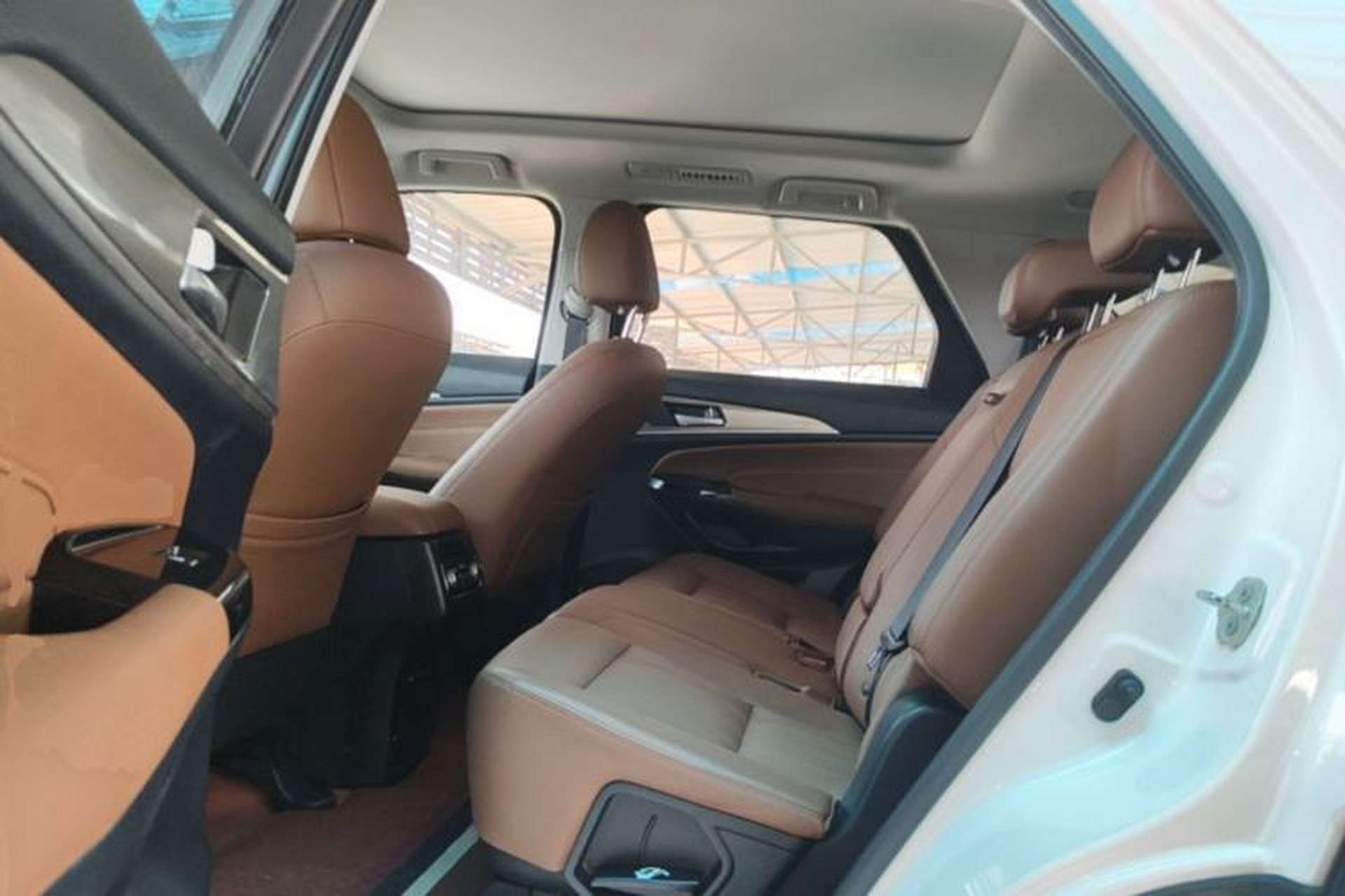 Used CHANGAN CS95 2017 2.0T Two-Wheel Drive Zhitu Edition Left Rear Seat