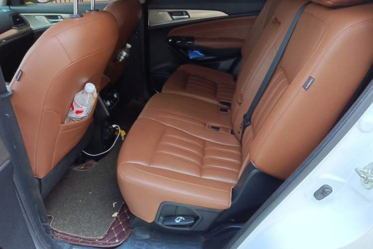 Used CHANGAN CS95 2017 2.0T Four-Wheel Drive ZhiZun Edition Left Rear Seat