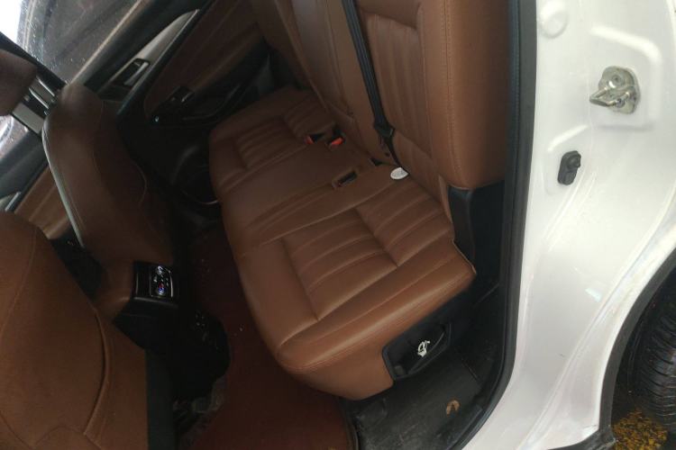 Used CHANGAN CS95 2017 2.0T Two-Wheel Drive Zhitu Edition Left Rear Seat