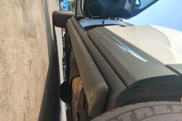 Used CHANGAN CS95 2017 2.0T Two-Wheel Drive Zhitu Edition Left Side Sill