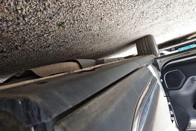 Used CHANGAN CS95 2017 2.0T Two-Wheel Drive Zhitu Edition Left Side Sill