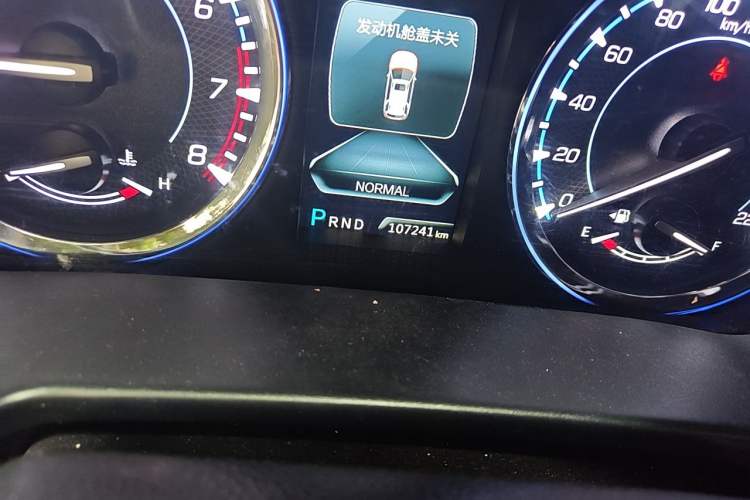 Used CHANGAN CS95 2017 2.0T Four-Wheel Drive SmartDrive Edition Odometer Close Up