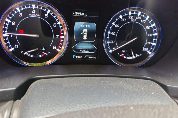 Used CHANGAN CS95 2017 2.0T Four-Wheel Drive SmartDrive Edition Odometer Close Up
