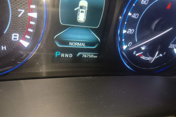 Used CHANGAN CS95 2017 2.0T Four-Wheel Drive SmartDrive Edition Odometer Close Up