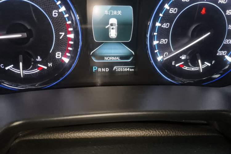Used CHANGAN CS95 2017 2.0T Two-Wheel Drive Zhitu Edition Odometer Close Up