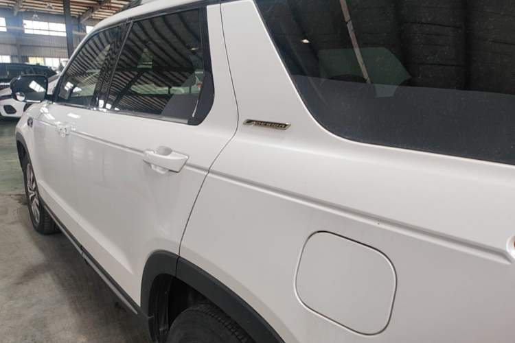 Used CHANGAN CS95 2017 2.0T Two-Wheel Drive Zhituo Edition Rear Left 45 Deg