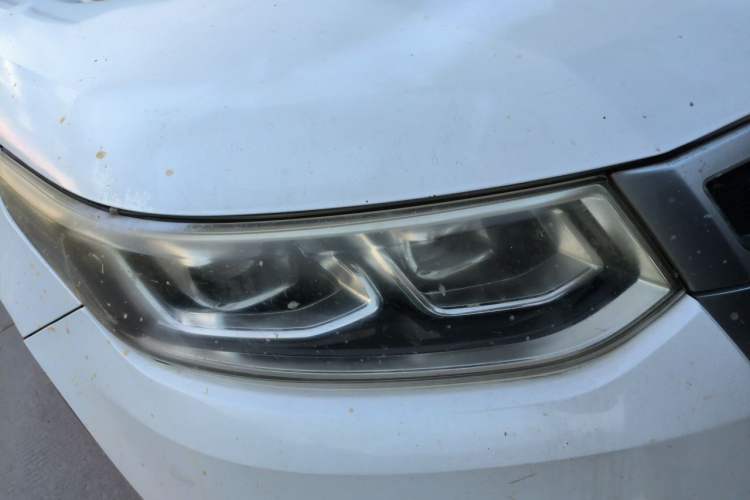 Used CHANGAN CS95 2017 2.0T Four-Wheel Drive SmartDrive Edition Right Front Headlight