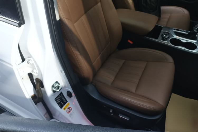 Used CHANGAN CS95 2017 2.0T Two-Wheel Drive Zhitu Edition Right Front Seat