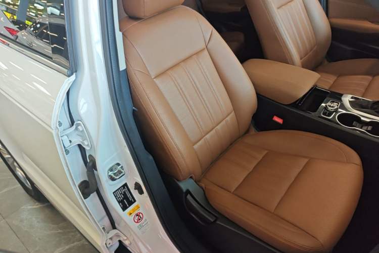 Used CHANGAN CS95 2017 2.0T Two-Wheel Drive Zhiyuan Edition Right Front Seat