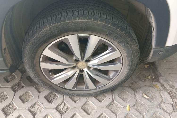 Used CHANGAN CS95 2017 2.0T Four-Wheel Drive ZhiZun Edition Right Front Wheel Hub