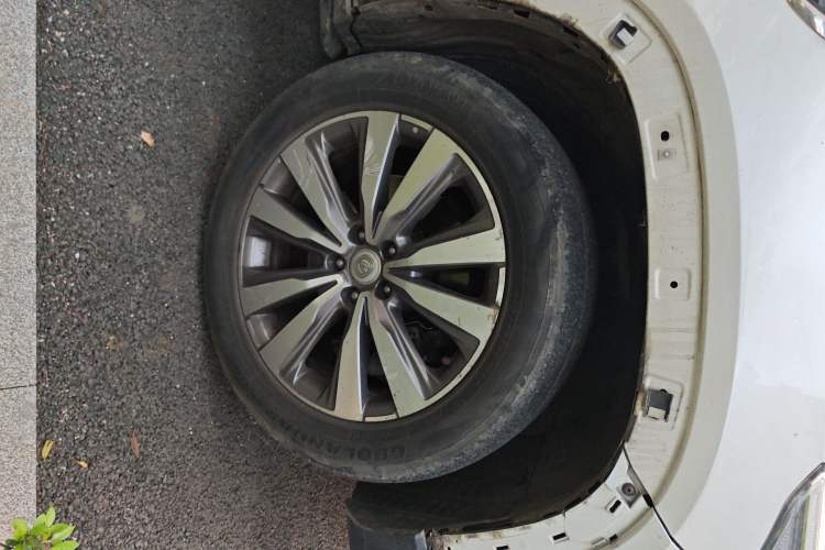 Used CHANGAN CS95 2017 2.0T Four-Wheel Drive ZhiZun Edition Right Front Wheel Hub
