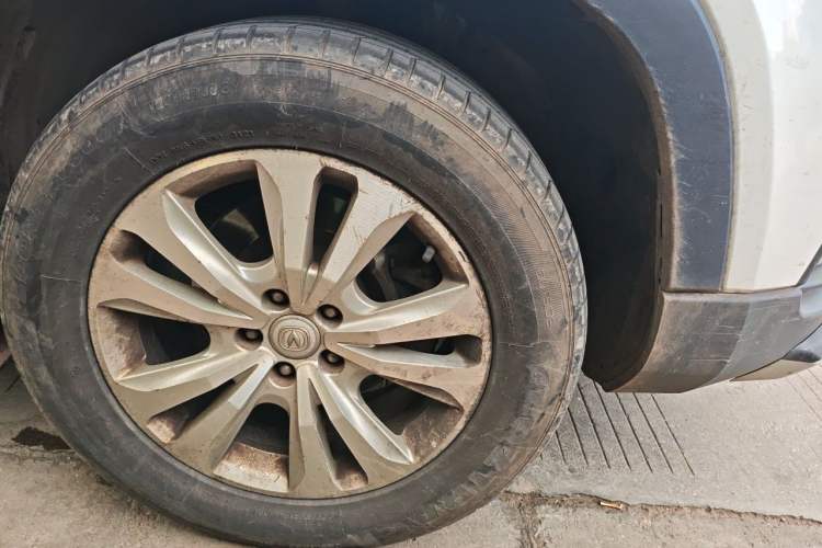 Used CHANGAN CS95 2017 2.0T Two-Wheel Drive Zhiyuan Edition Right Front Wheel Hub