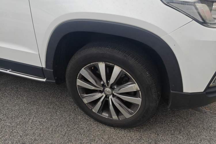 Used CHANGAN CS95 2017 2.0T Four-Wheel Drive SmartDrive Edition Right Front Wheel Hub