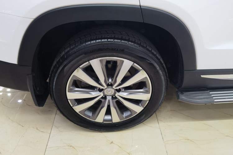 Used CHANGAN CS95 2017 2.0T Two-Wheel Drive Zhitu Edition Right Rear Wheel Hub