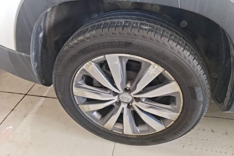 Used CHANGAN CS95 2017 2.0T Two-Wheel Drive Zhitu Edition Right Rear Wheel Hub