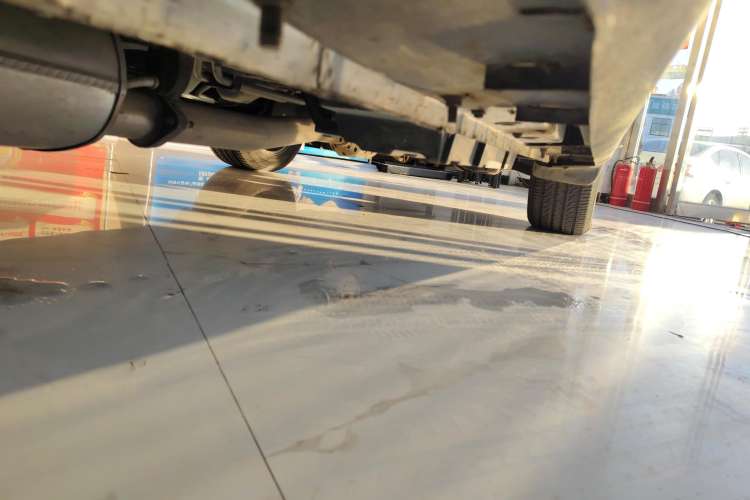 Used CHANGAN CS95 2017 2.0T Two-Wheel Drive Zhitu Edition Right Side Sill