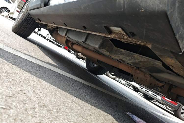 Used CHANGAN CS95 2017 2.0T Two-Wheel Drive Zhituo Edition Right Side Sill