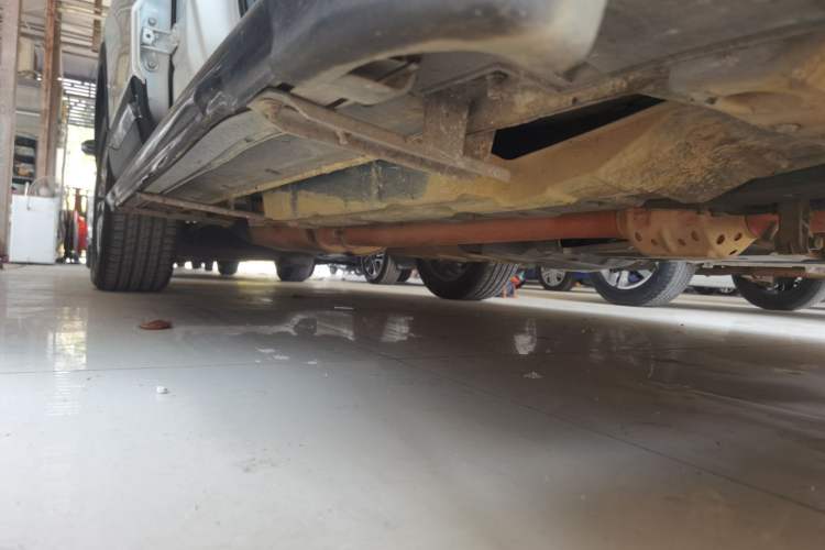 Used CHANGAN CS95 2017 2.0T Two-Wheel Drive Zhitu Edition Right Side Sill