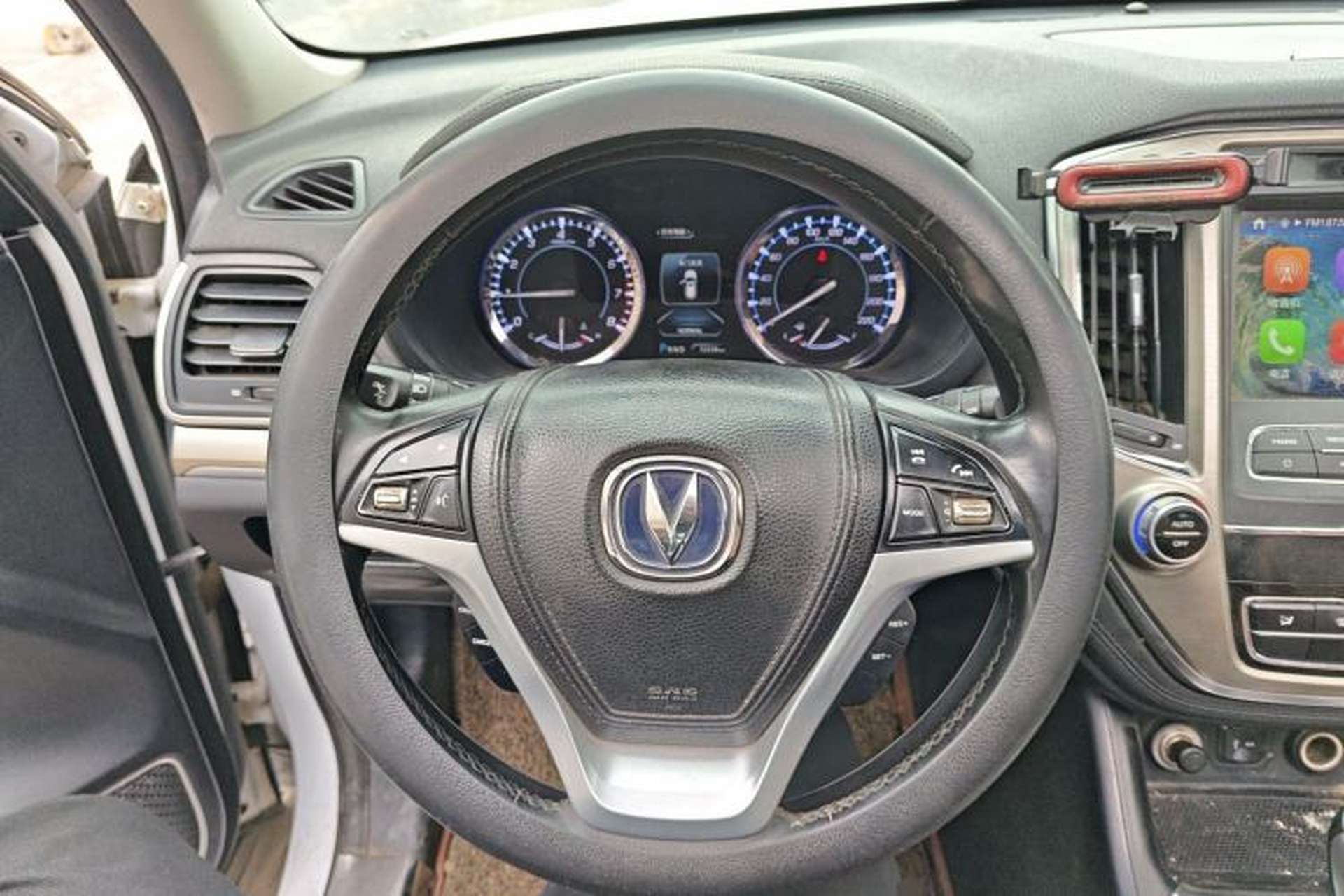 Used CHANGAN CS95 2017 2.0T Four-Wheel Drive SmartDrive Edition Steering Wheel