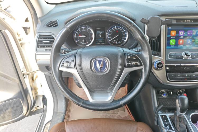 Used CHANGAN CS95 2017 2.0T Two-Wheel Drive Zhiyuan Edition Steering Wheel
