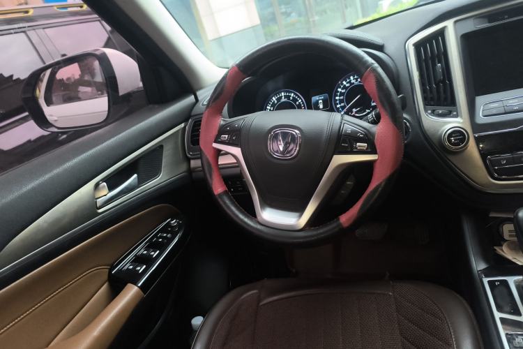 Used CHANGAN CS95 2017 2.0T Two-Wheel Drive Zhitu Edition Steering Wheel
