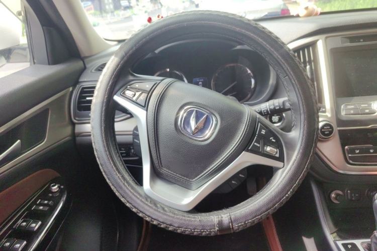 Used CHANGAN CS95 2017 2.0T Two-Wheel Drive Zhitu Edition Steering Wheel