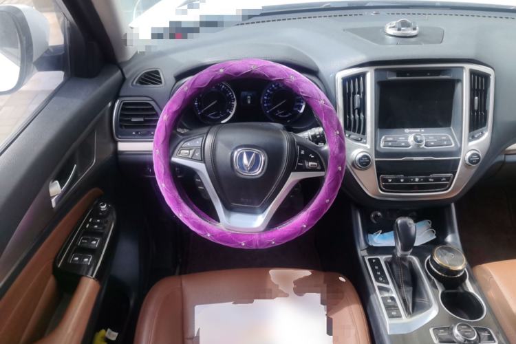 Used CHANGAN CS95 2017 2.0T Two-Wheel Drive Zhiyuan Edition Steering Wheel
