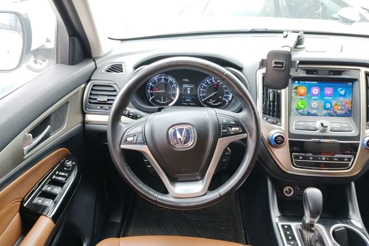 Used CHANGAN CS95 2017 2.0T Two-Wheel Drive Zhitu Edition Steering Wheel