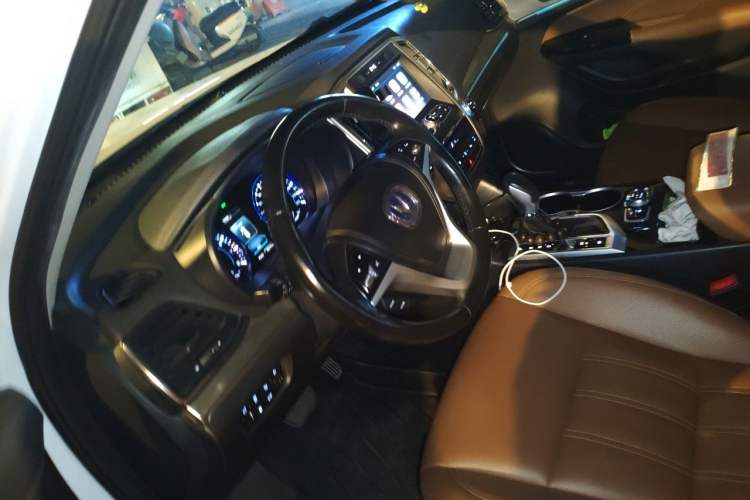 Used CHANGAN CS95 2017 2.0T Four-Wheel Drive SmartDrive Edition Steering Wheel