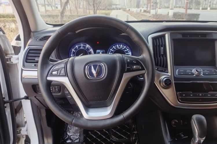 Used CHANGAN CS95 2017 2.0T Two-Wheel Drive Zhitu Edition Steering Wheel