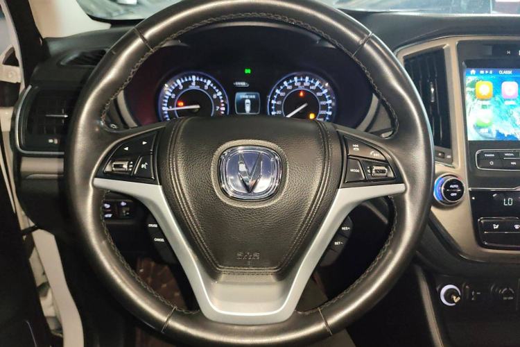 Used CHANGAN CS95 2017 2.0T Two-Wheel Drive Zhitu Edition Steering Wheel
