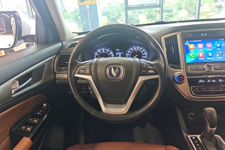 Used CHANGAN CS95 2017 2.0T Two-Wheel Drive Zhiyuan Edition Steering Wheel