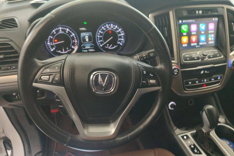 Used CHANGAN CS95 2017 2.0T Two-Wheel Drive Zhitu Edition Steering Wheel