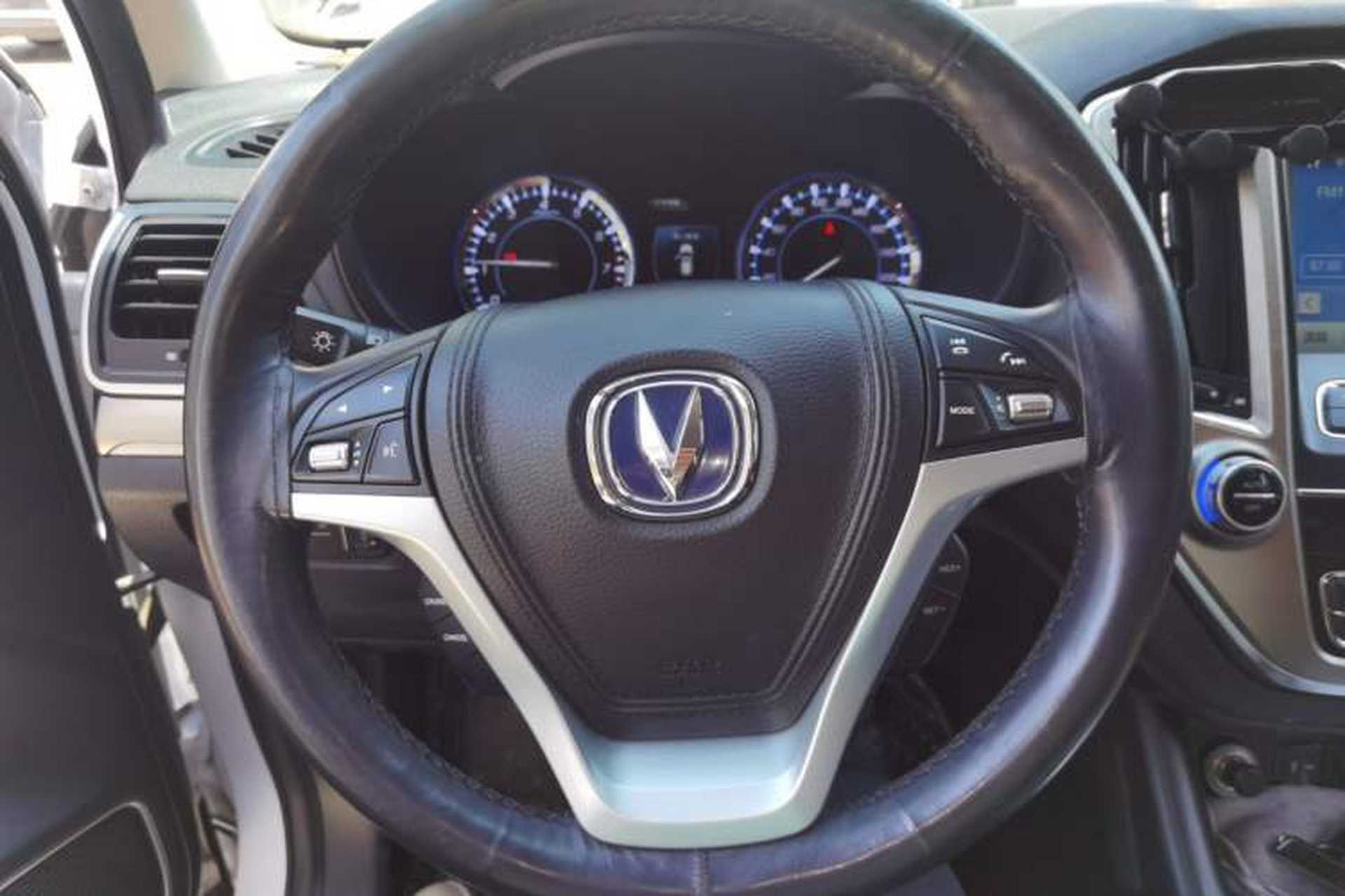 Used CHANGAN CS95 2017 2.0T Two-Wheel Drive Zhiyuan Edition Steering Wheel