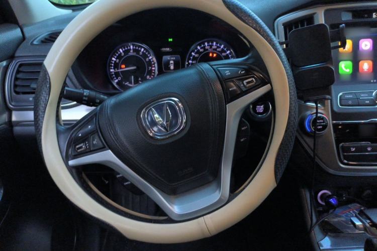 Used CHANGAN CS95 2017 2.0T Four-Wheel Drive SmartDrive Edition Steering Wheel