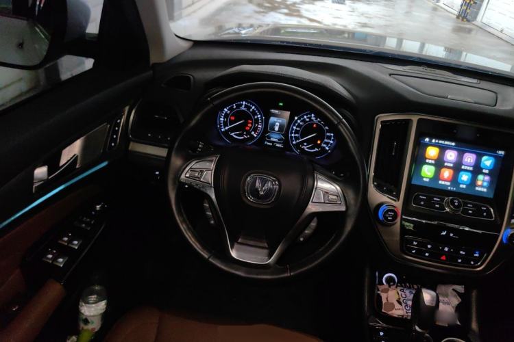 Used CHANGAN CS95 2017 2.0T Four-Wheel Drive ZhiZun Edition Steering Wheel