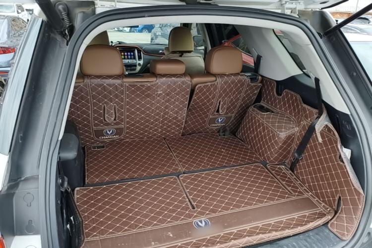 Used CHANGAN CS95 2017 2.0T Two-Wheel Drive Zhituo Edition Trunk