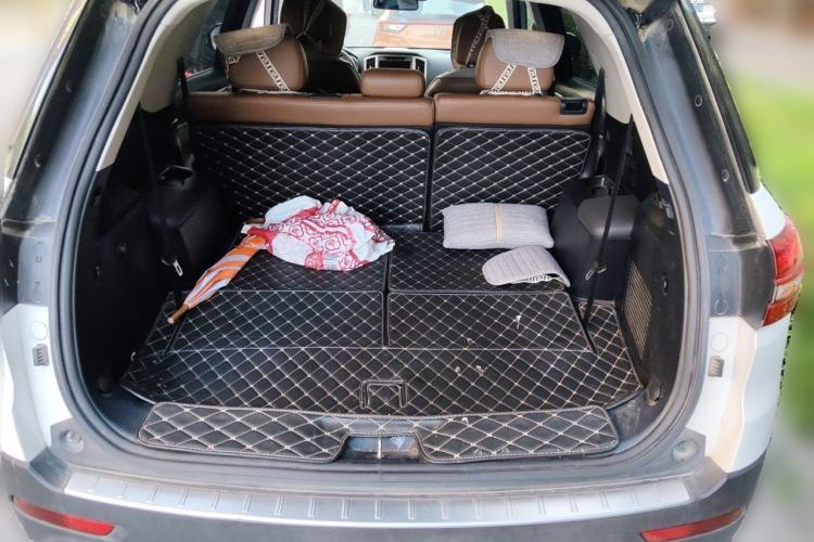 Used CHANGAN CS95 2017 2.0T Four-Wheel Drive ZhiZun Edition Trunk