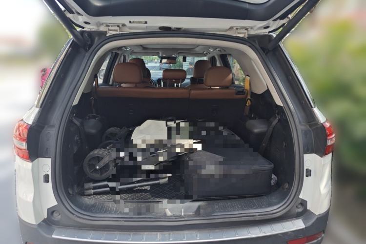 Used CHANGAN CS95 2017 2.0T Two-Wheel Drive Zhitu Edition Trunk
