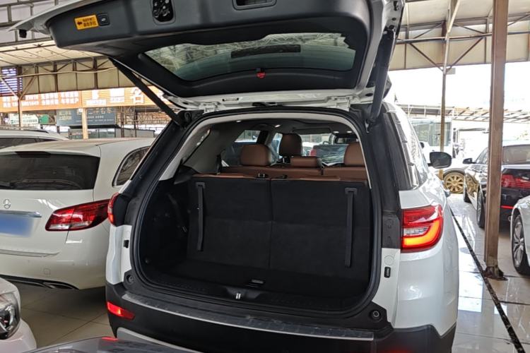 Used CHANGAN CS95 2017 2.0T Two-Wheel Drive Zhitu Edition Trunk