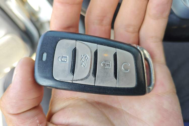 Used CHANGAN CS95 2017 2.0T Two-Wheel Drive Zhiyuan Edition Vehicle Key
