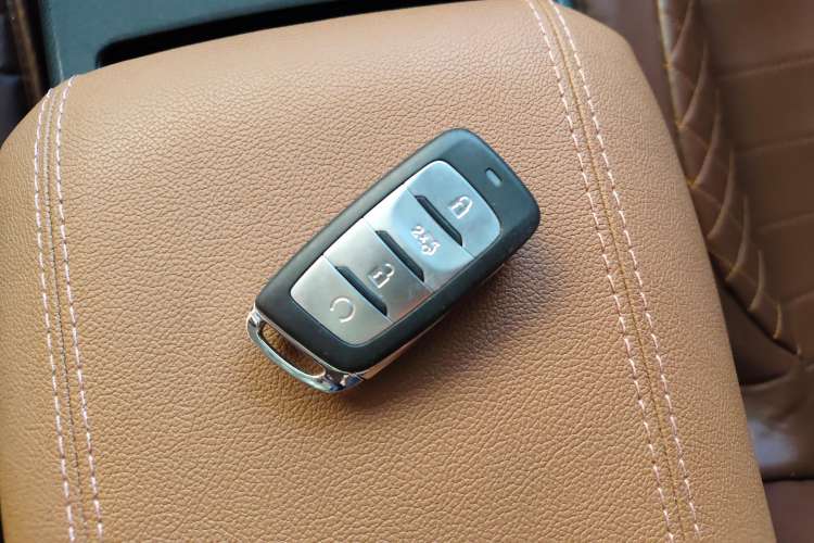 Used CHANGAN CS95 2017 2.0T Two-Wheel Drive Zhitu Edition Vehicle Key