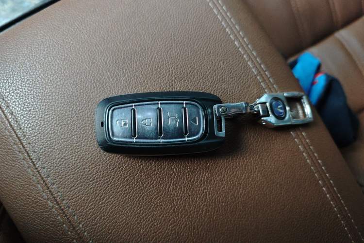 Used CHANGAN CS95 2017 2.0T Four-Wheel Drive ZhiZun Edition Vehicle Key