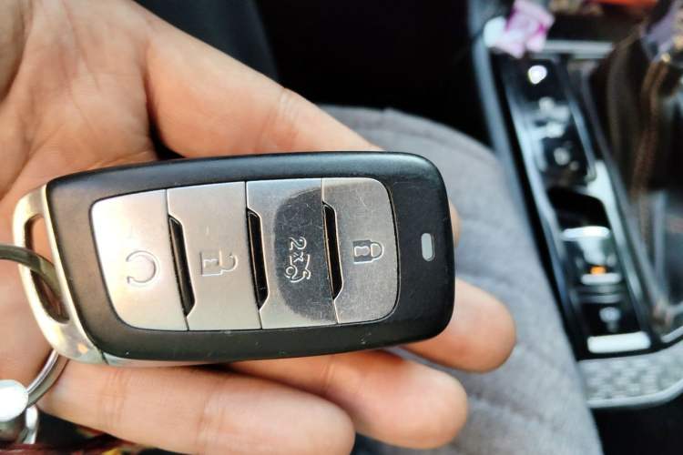 Used CHANGAN CS95 2017 2.0T Four-Wheel Drive ZhiZun Edition Vehicle Key