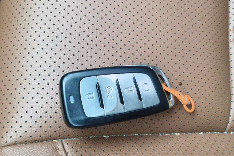 Used CHANGAN CS95 2017 2.0T Two-Wheel Drive Zhiyuan Edition Vehicle Key