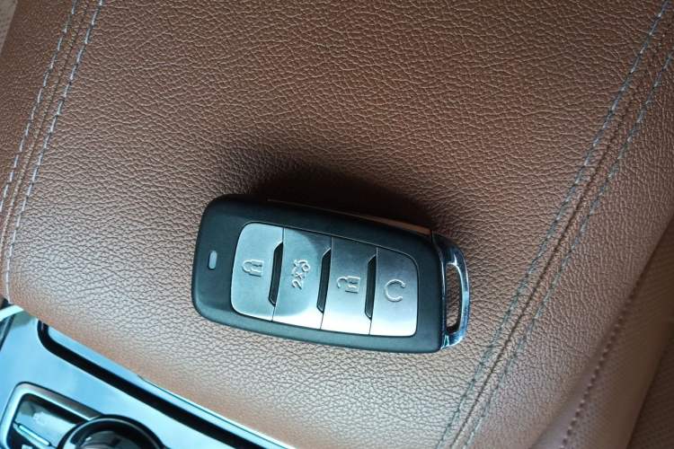 Used CHANGAN CS95 2017 2.0T Four-Wheel Drive ZhiZun Edition Vehicle Key