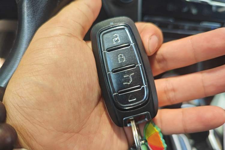 Used CHANGAN CS95 2017 2.0T Two-Wheel Drive Zhitu Edition Vehicle Key