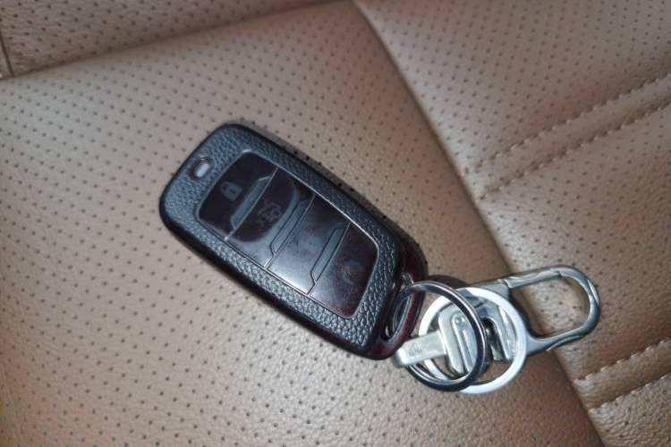 Used CHANGAN CS95 2017 2.0T Two-Wheel Drive Zhitu Edition Vehicle Key