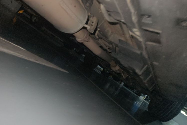 Used CHANGAN CS95 2017 2.0T Four-Wheel Drive ZhiZun Edition Chassis Front Left
